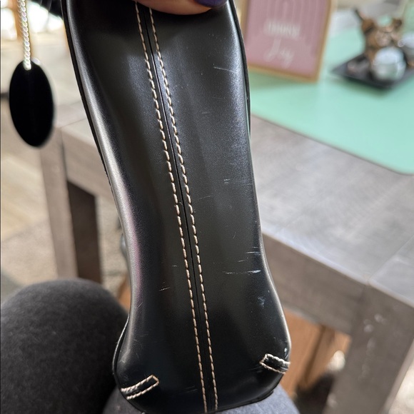 Wilson's Black Leather Handbag - Picture 6 of 8